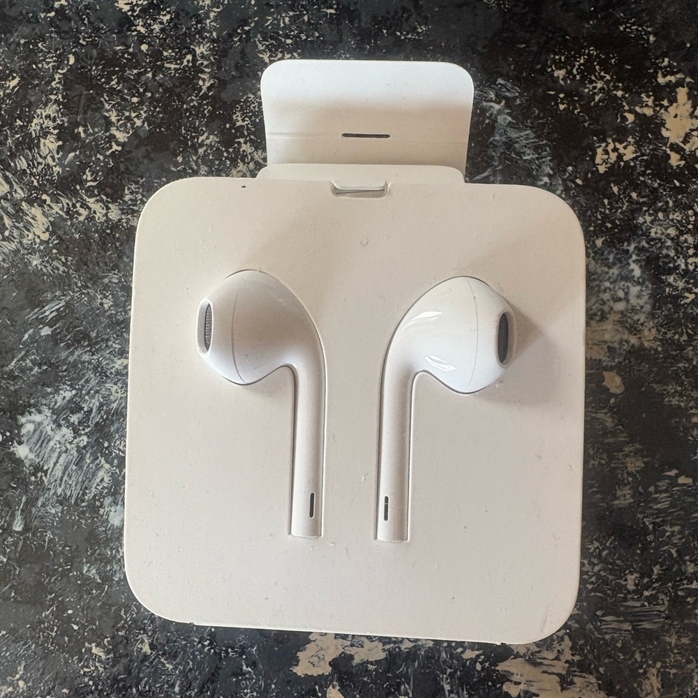 Apple EarPods NEW!